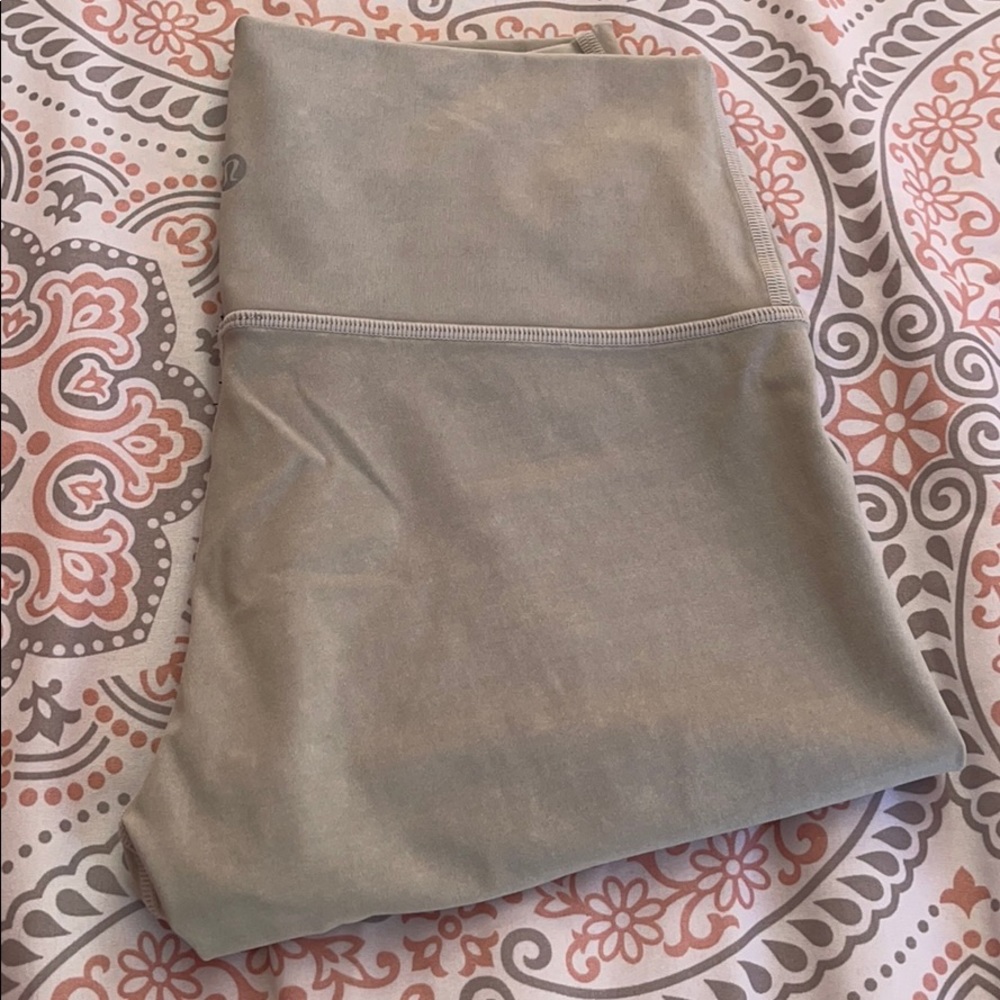 LIMITED EDITION WUNDER UNDER 25” LEGGINGS